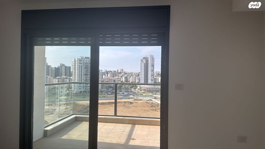 עין הנצי"ב 8