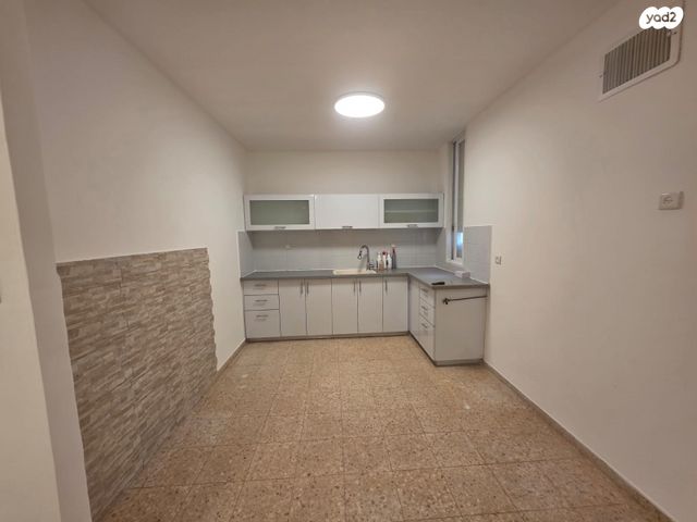 דירה, נווה יהושע 35, נווה יהושע, ערמונים, רמת גן