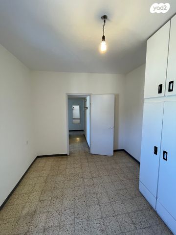 דירה, יהודה לייב פינסקר 11, רמב"ם, ראשון לציון