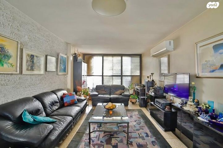 דירה, הדגנים 21, גבעת הרמבם, גבעתיים