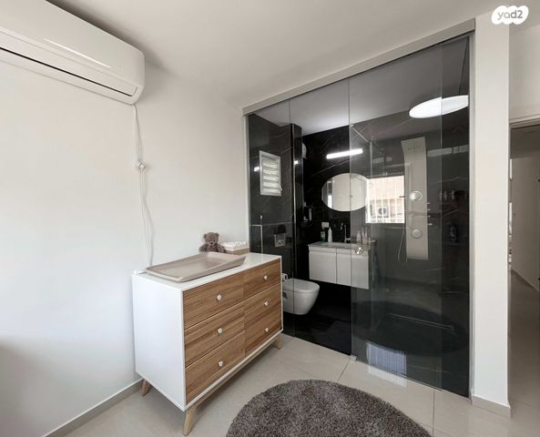 דירה, המבדיל 8, נחלת גנים, רמת גן