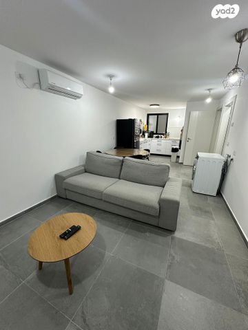 יחידת דיור, מצדה 10, שכונה 6, תל מונד