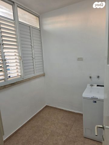 אהרון שקולניק 2