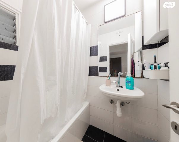 דירה, יהודה הנשיא 29, צפון מערב מרכז העיר, נתניה