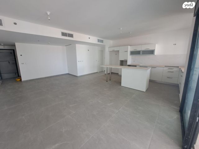 דירה, יונה וולך 7, גרין פארק החדשה, הוד השרון