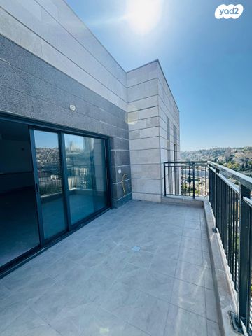 חוזה סן מרטין 23