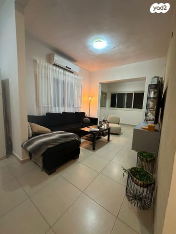 דירה, צה"ל 4, נווה עמל, הרצליה