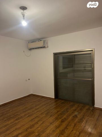 יחידת דיור, הזית 33, כפיר יוסף, אלפי מנשה