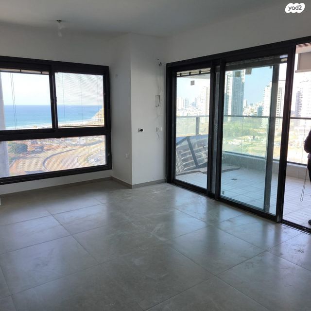 דירה, נעמי שמר 2, דרום חדש, פארק הים, בת ים