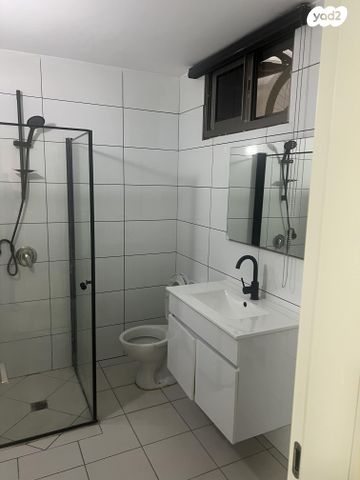 יחידת דיור, האתרוג 39, בן זכאי, בן זכאי