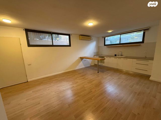 מרתף/ פרטר, הארגמן 20, שכונה 8, תל מונד