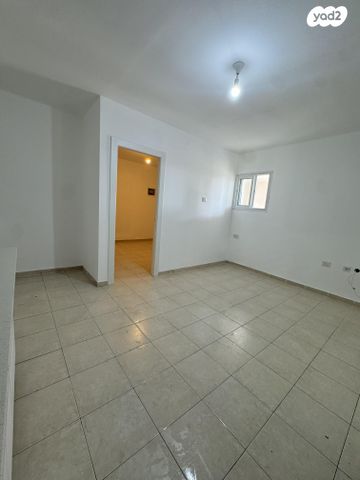 יחידת דיור, שדרות יעקב (ג'ירופי) 39, שיכוני המזרח, ראשון לציון