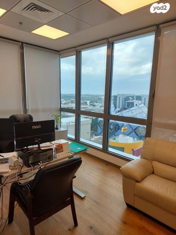 משרדים, הנופר 2, אזור תעשייה קרית אתגרים, רעננה