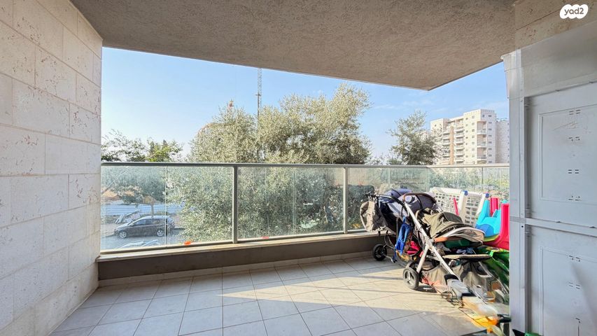 דירה, הרב זבולון גרז 10, רחובות הצעירה, רחובות