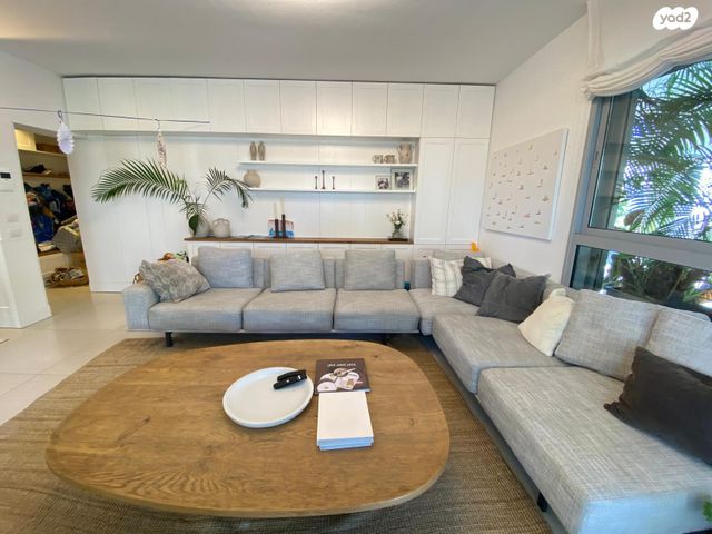 גג/ פנטהאוז, נווה גן, רמת השרון