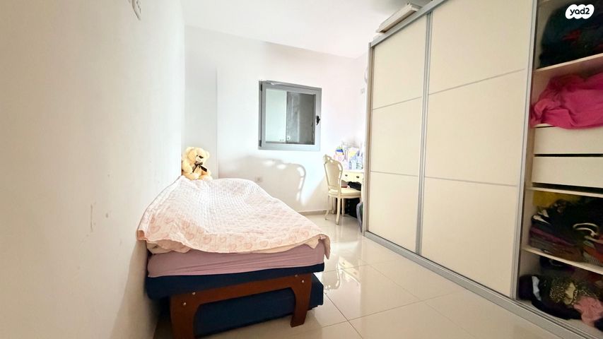 דירה, הרב זבולון גרז 10, רחובות הצעירה, רחובות