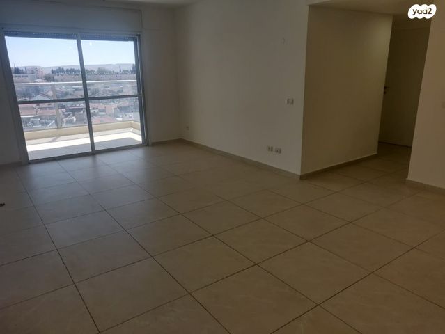 דירה, עולי הגרדום, שבעת המינים, דימונה