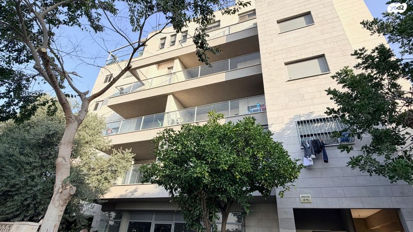 דירה, הרב זבולון גרז 10, רחובות הצעירה, רחובות