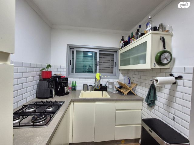 דו משפחתי, שיכון רמז, פרדס חנה כרכור