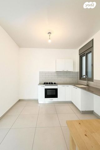 דירה, נרקיס 5, הפרחים, חריש