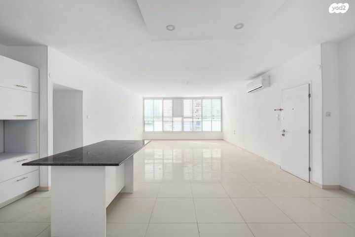 שדרות ז'בוטינסקי 46