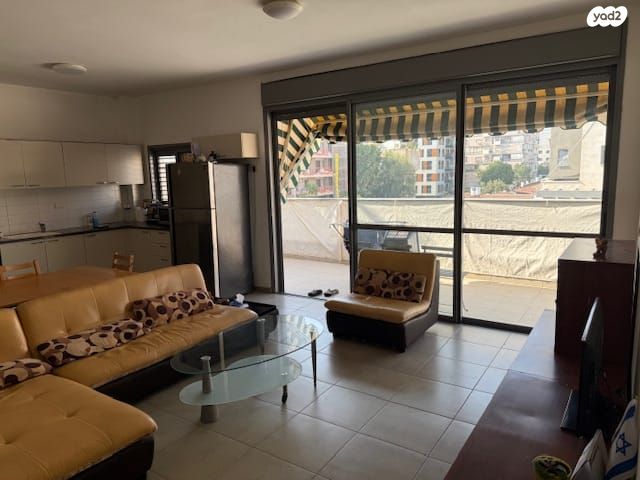 גג/ פנטהאוז, הפלמ"ח 11, רמת ורבר, פתח תקווה