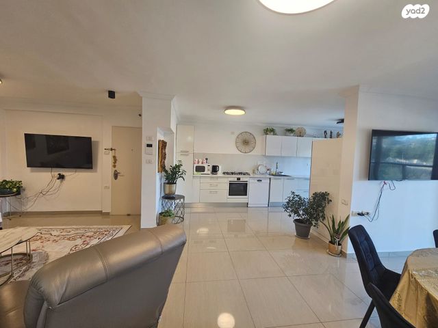 דירה, אברהם שטרן, קרית היובל, ירושלים