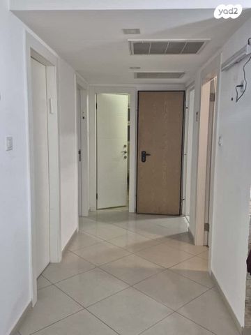 דירה, הנרי קנדל, העיר העתיקה, רמב"ם, דרום, באר שבע