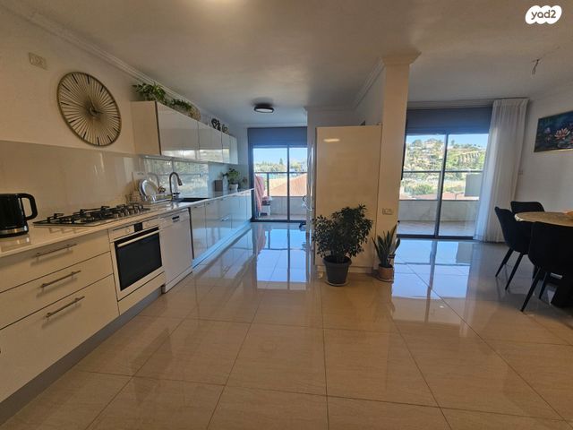 דירה, אברהם שטרן, קרית היובל, ירושלים