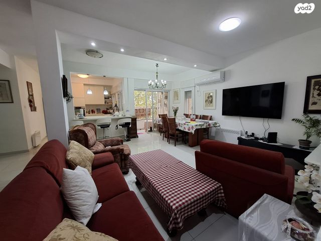 דירה, צרויה, גבעת חנניה, אבו תור, ירושלים