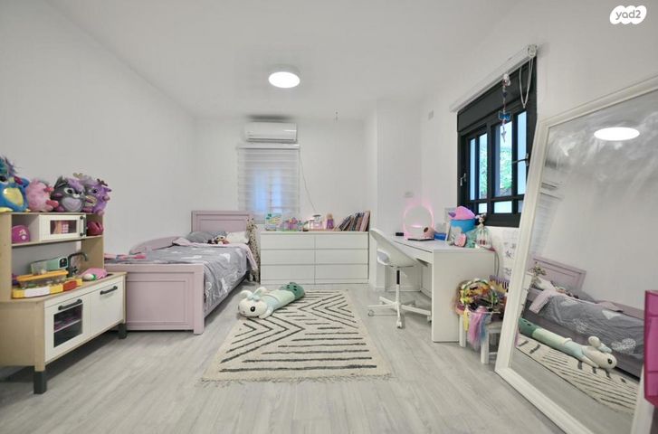 דירת גן, זלמן שז"ר 31, נווה חוף, ראשון לציון