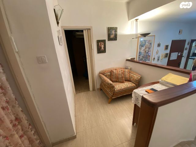 דירה, קרצ'בסקי, רמב"ם, ראשון לציון