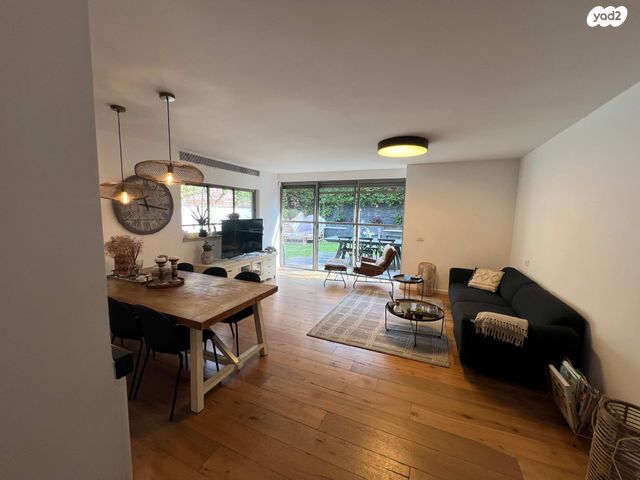 דירת גן, זלמן שניאור, מרכז, הרצליה