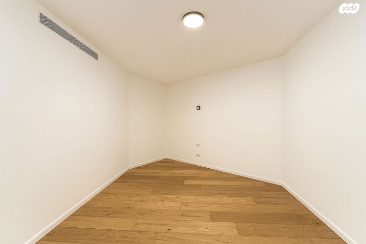 דירת גן, יבנאל 26, נווה צדק, תל אביב יפו