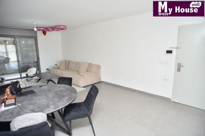 דירה, גדרה מזרח, גדרה