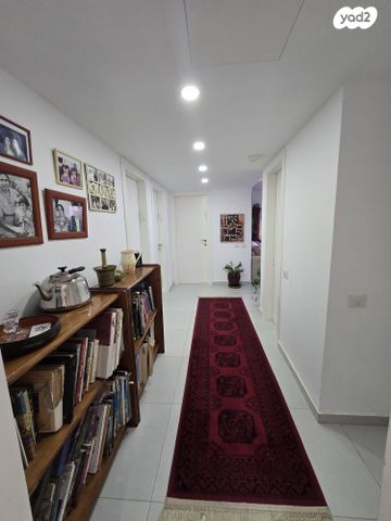 דירה, נעמי שמר, כרמי גת, קרית גת