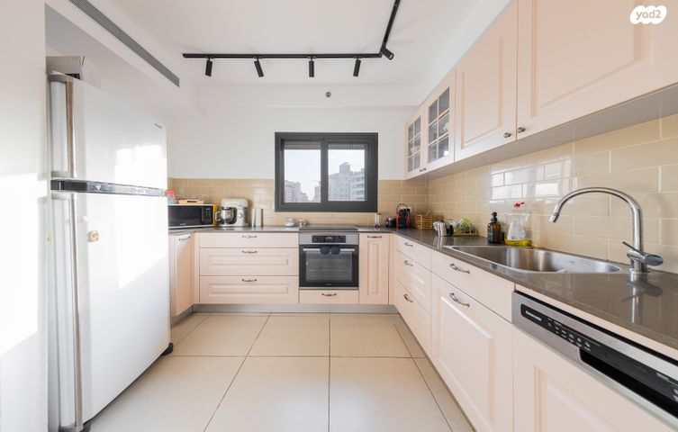 דירה, הוד השרון