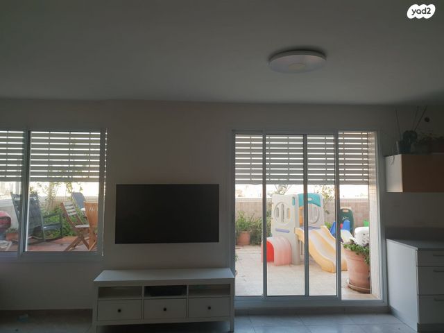 גג/ פנטהאוז, שדרות גולדה מאיר 21, קרית נורדאו, נתניה