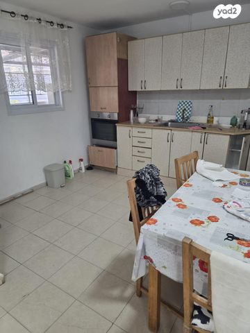 בית פרטי/ קוטג', אופירה 13, נווה דקלים, אשקלון