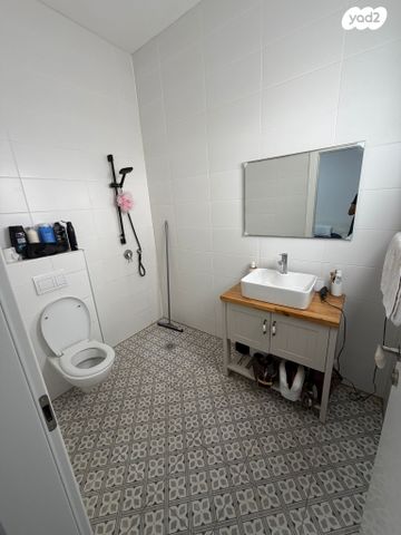 גג/ פנטהאוז, יצחק שמיר 17, נתיבות