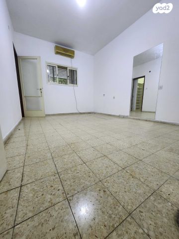 דירה, הדר, הרצליה הירוקה, נווה עובד, הרצליה