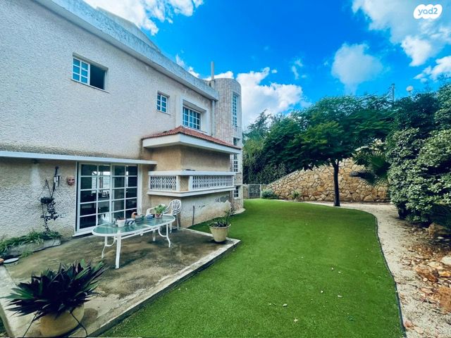 דו משפחתי, הוד הכרמל, דניה, חיפה