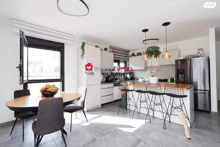 גג/ פנטהאוז, הדרים / כ"א, שוהם