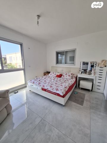 דו משפחתי, שרונה, כפר יונה