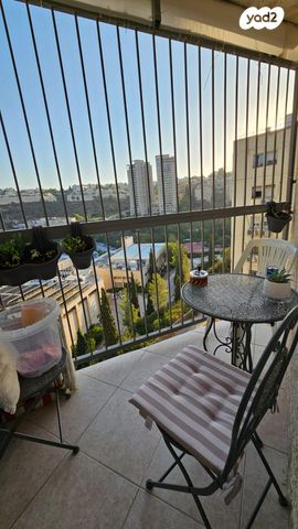 דירה, אברהם שטרן, קרית היובל, ירושלים