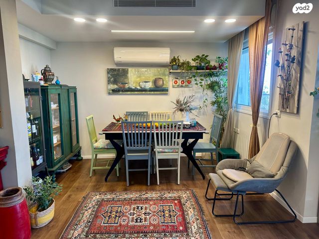 דירת גן, יהושע גלוברמן, סביוני הכרמל, חיפה