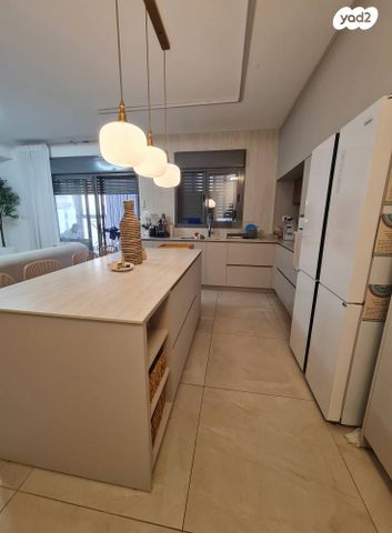 דירת גן, כ"ט בנובמבר, השכונה המערבית, מגדל העמק