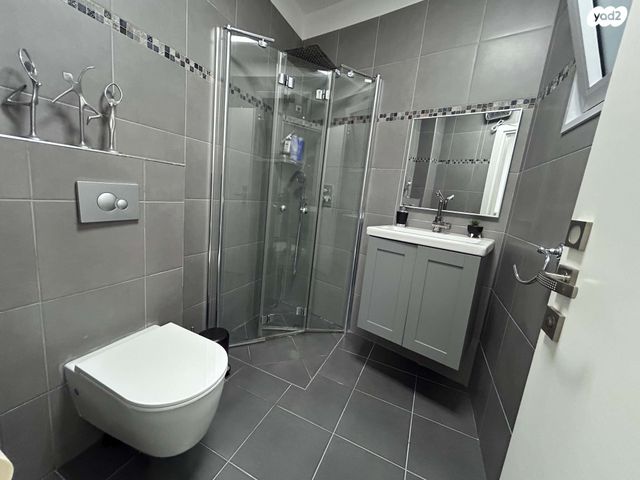 דירה, שדרות ששת הימים 14, מרכז, כפר סבא