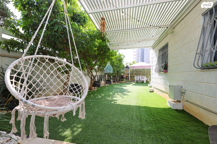 דירת גן, כפר יונה