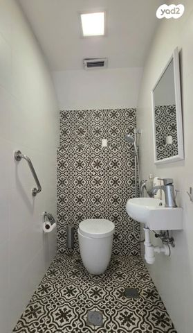 דירת גן, ברל כצנלסון 10, קרית ספיר, כפר סבא